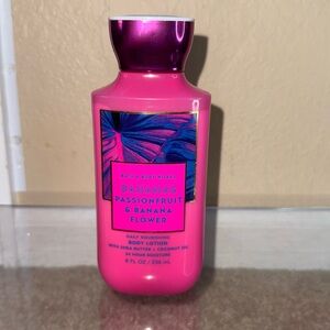 BATH AND BODY WORKS Bahamas PassionFruit and Banana Flower body lotion DISCON.